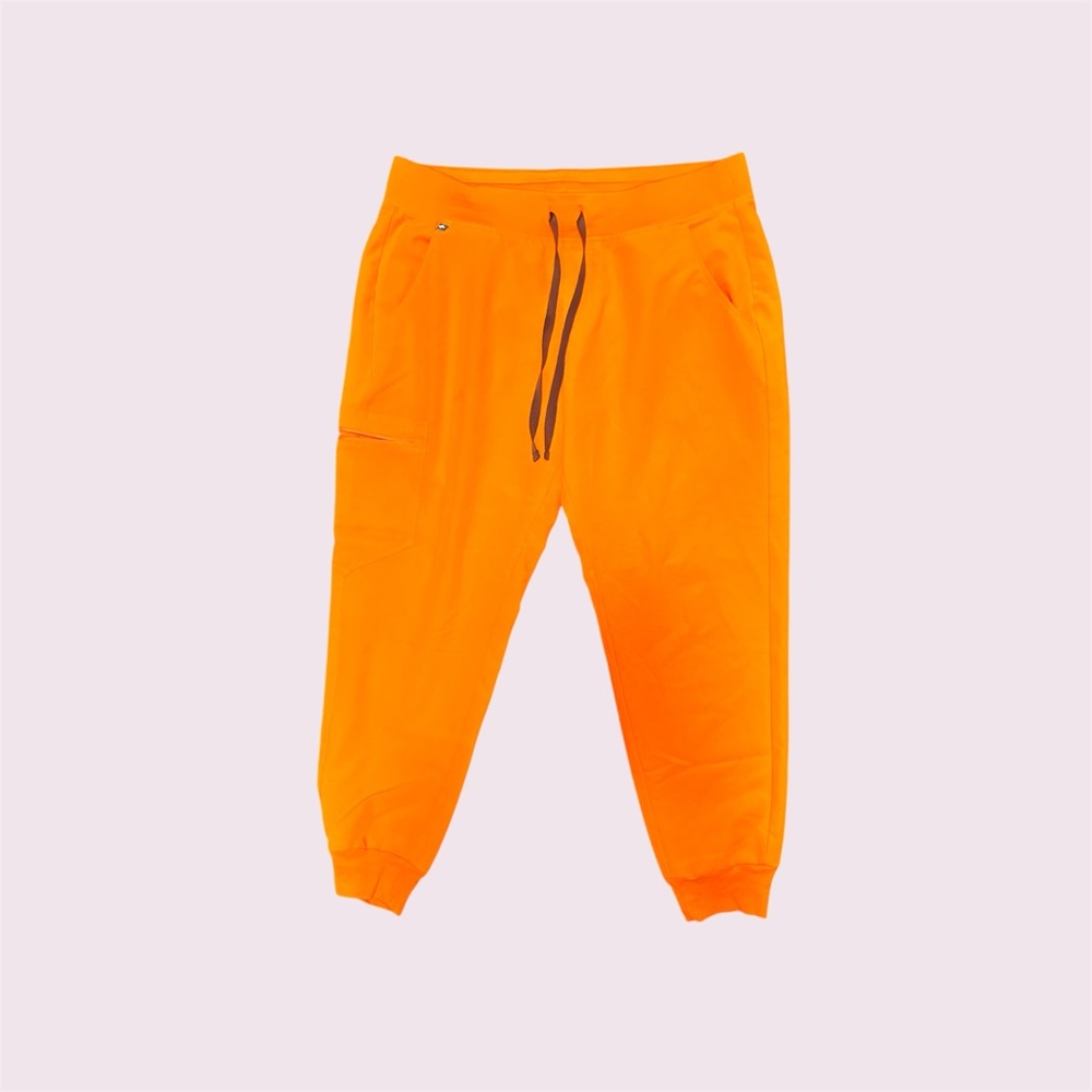 Figs Women’s Technical Collection Zamora Jogger Scrub Pants in Papaya Size L/P